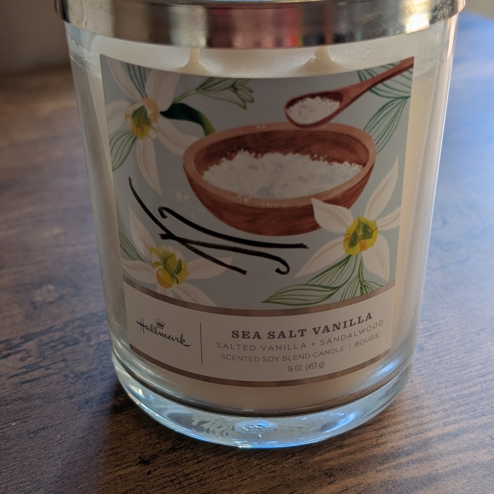 Hallmark Sea Salt Vanilla Candle